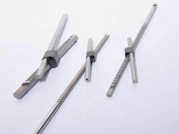 双齿斜顶模具,如何让它更耐用?瑞博乐